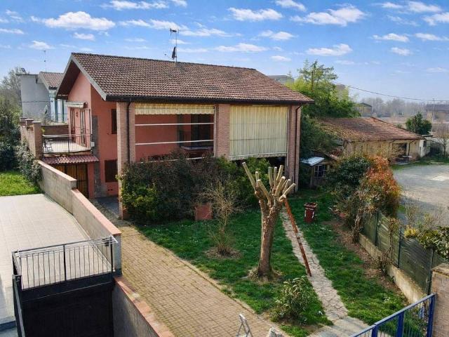 Villa Indipendente in vendita a Piemonte, Alessandria