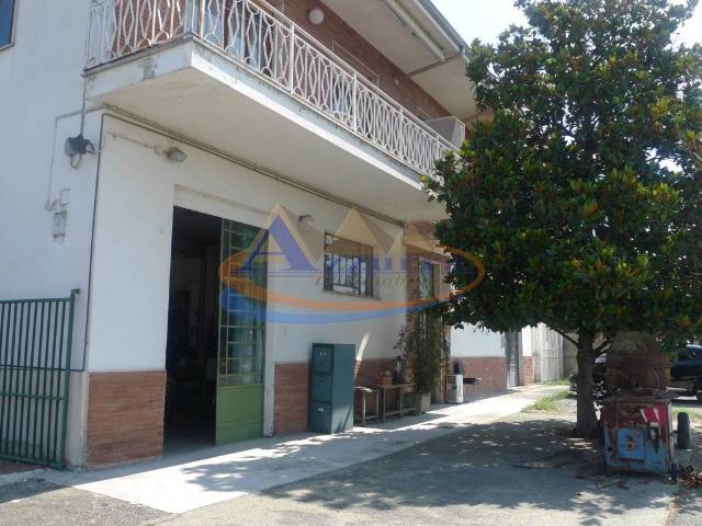 Villa Indipendente in vendita a Piemonte, Alessandria