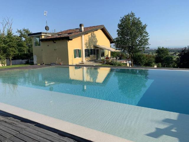Villa Indipendente in vendita a Piemonte, Alessandria