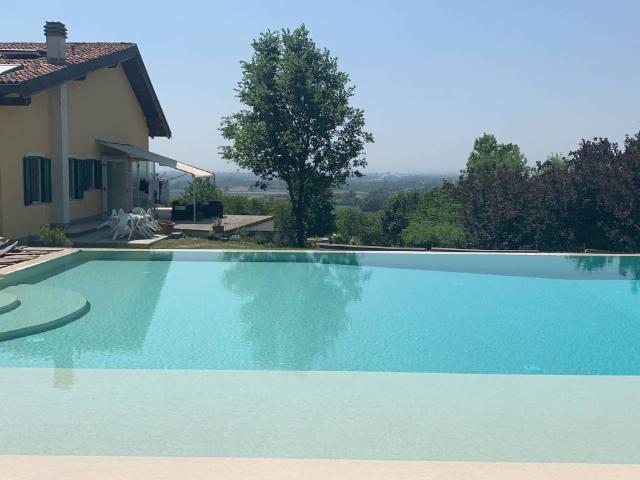 Villa Indipendente in vendita a Piemonte, Alessandria