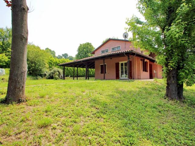 Villa Indipendente in vendita a Piemonte, Alessandria
