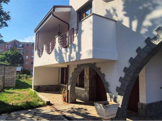 Villa Indipendente in vendita a Piemonte, Alessandria