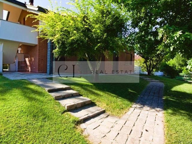 Villa Indipendente in vendita a Piemonte, Alessandria