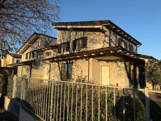 Villa Indipendente in vendita a Piemonte, Alessandria