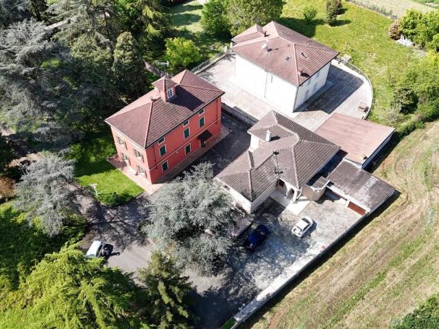 Villa Indipendente in vendita a Piemonte, Alessandria