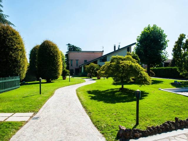 Villa Indipendente in vendita a Piemonte, Alessandria