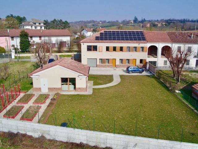 Villa Indipendente in vendita a Piemonte, Alessandria