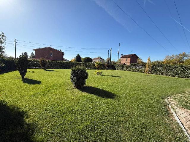 Villa Indipendente in vendita a Cabanette, Piemonte