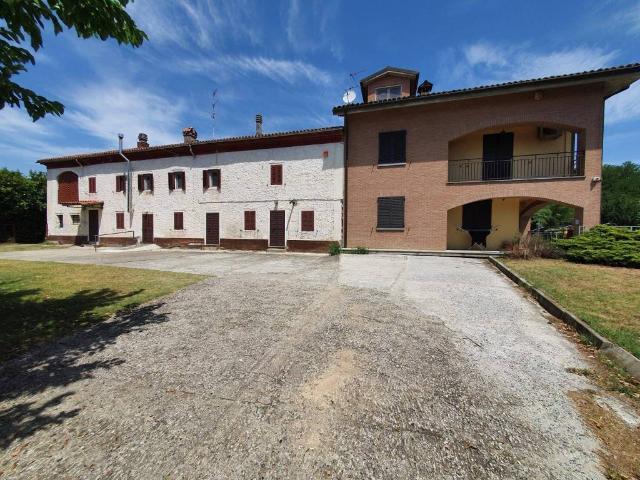 Villa Indipendente in vendita a Piemonte, Alessandria