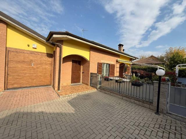 Villa Indipendente in vendita a Cabanette, Piemonte