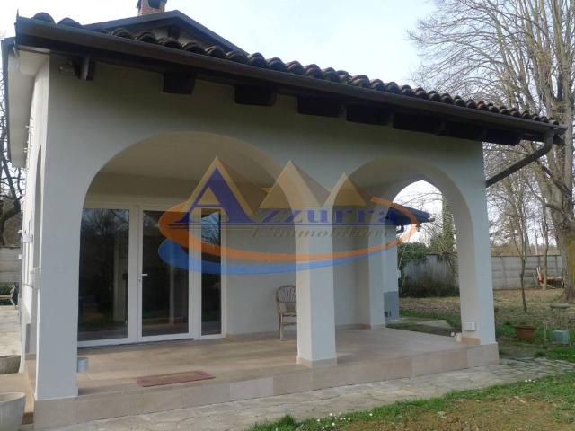 Villa Indipendente in vendita a Piemonte, Alessandria