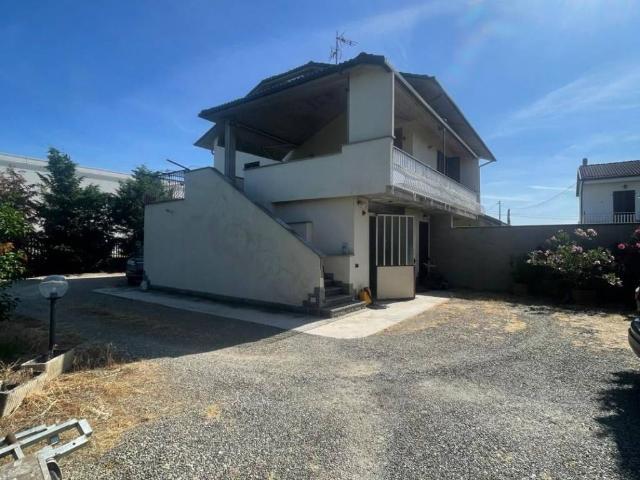 Villa Indipendente in vendita a Piemonte, Alessandria