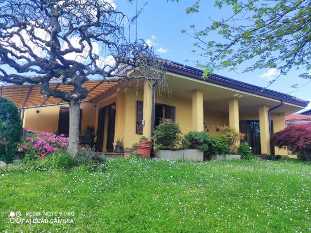 Villa Indipendente in vendita a Piemonte, Alessandria