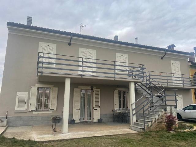 Villa Indipendente in vendita a Piemonte, Alessandria