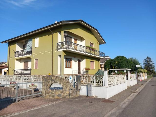 Villa Indipendente in vendita a Piemonte, Alessandria