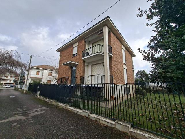 Villa Indipendente in vendita a Piemonte, Alessandria