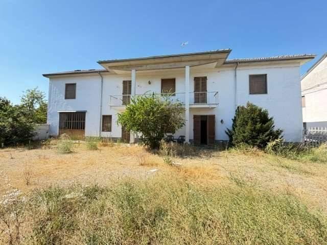Villa Indipendente in vendita a Piemonte, Alessandria