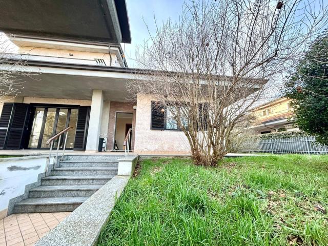 Villa Indipendente in vendita a Piemonte, Alessandria