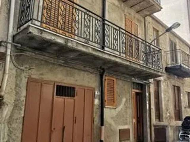 Villa Indipendente in vendita a Alessandria Della Rocca, Sicilia