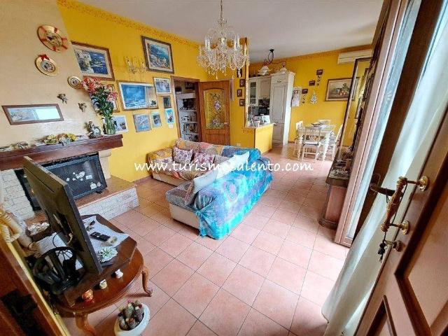 Villa Indipendente in vendita a Alezio, Lecce