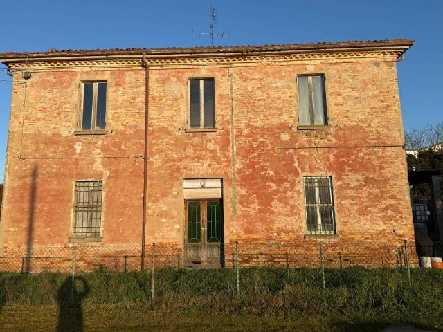 Villa Indipendente in vendita a Unione dei comuni della Bassa Romagna, Alfonsine