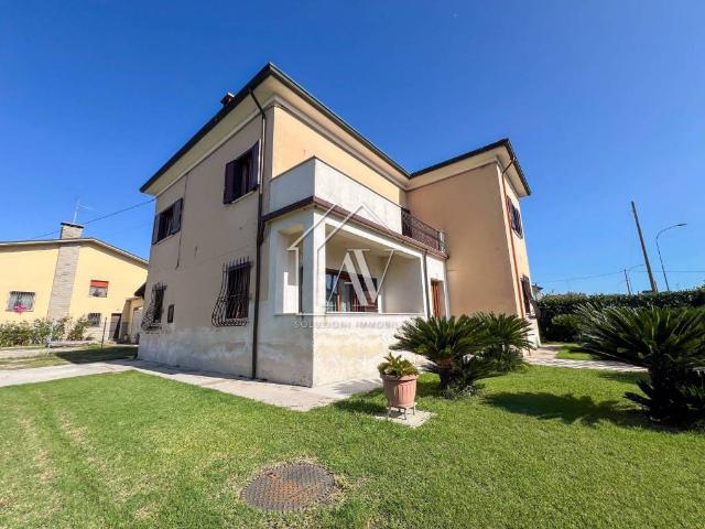Villa Indipendente in vendita a Unione dei comuni della Bassa Romagna, Alfonsine