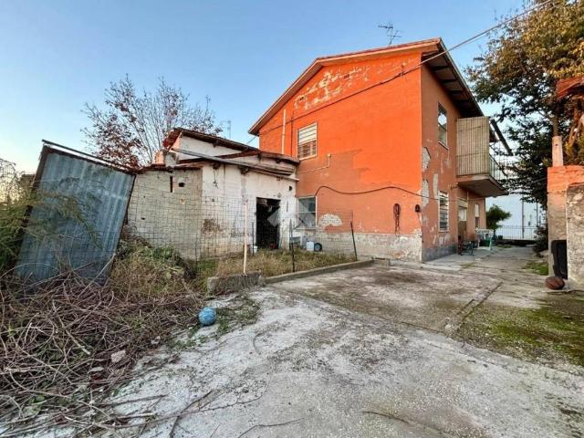 Villa Indipendente in vendita a Unione dei comuni della Bassa Romagna, Alfonsine