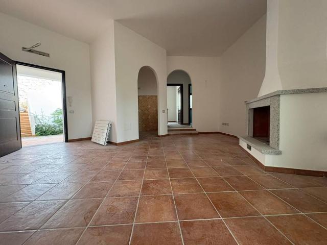 Villa Indipendente in vendita a Alghero, Sardigna/Sardegna