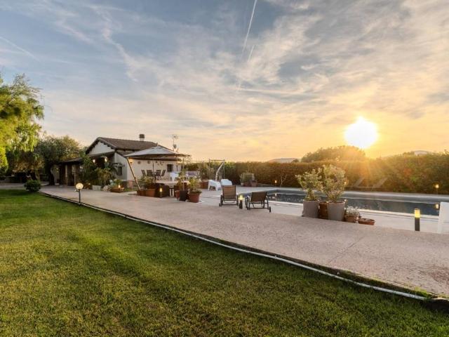 Villa Indipendente in vendita a Alghero, Sardigna/Sardegna