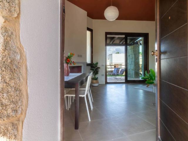 Villa Indipendente in vendita a Alghero, Sardigna/Sardegna