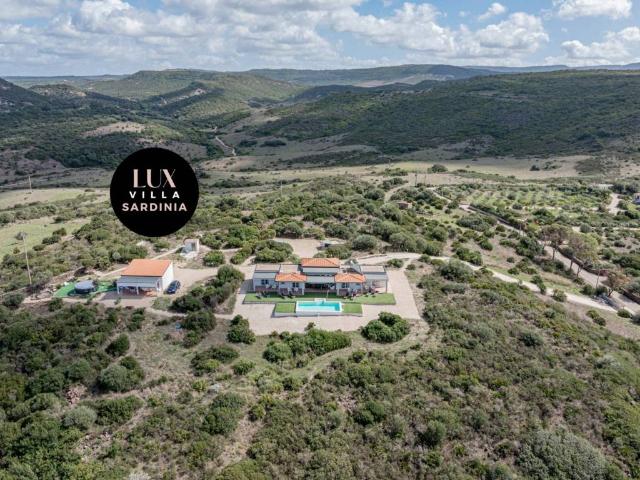 Villa Indipendente in vendita a Alghero, Sardigna/Sardegna