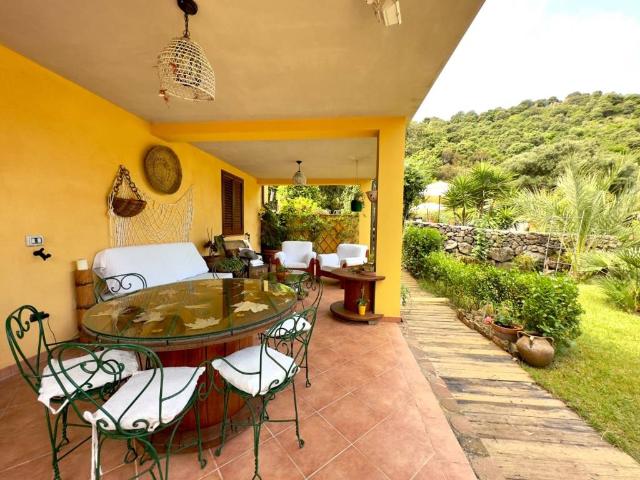 Villa Indipendente in vendita a Alghero, Sardigna/Sardegna