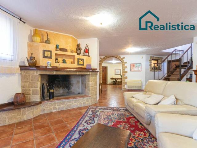 Villa Indipendente in vendita a Alghero, Sardigna/Sardegna