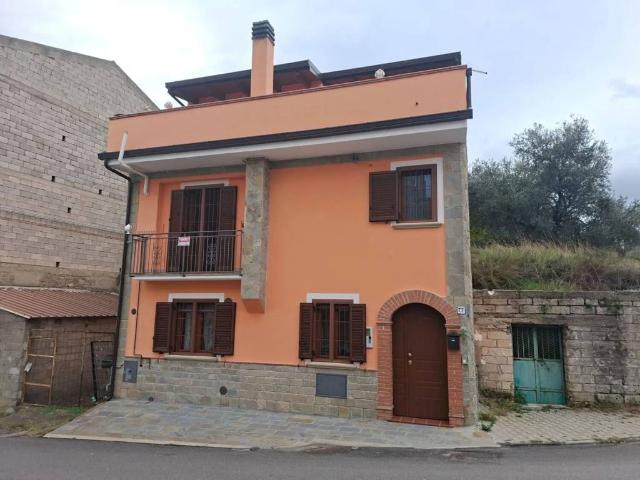 Villa Indipendente in vendita a Aliano, Basilicata