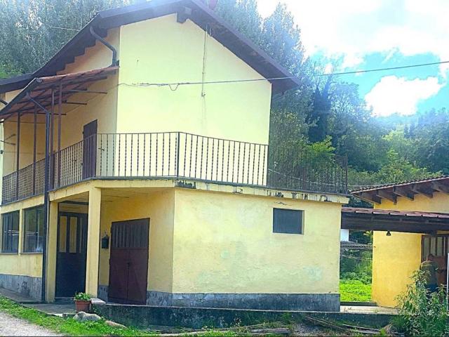 Villa Indipendente in vendita a Piemonte, Alessandria