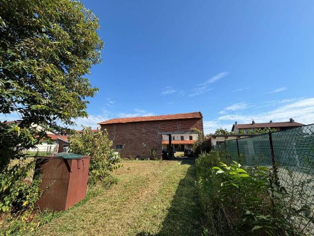 Villa Indipendente in vendita a Piemonte, Vercelli
