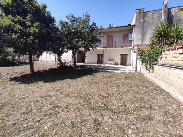 Villa Indipendente in vendita a Alife, Campania