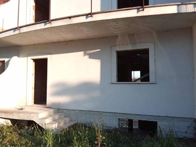 Villa Indipendente in vendita a Alife, Campania