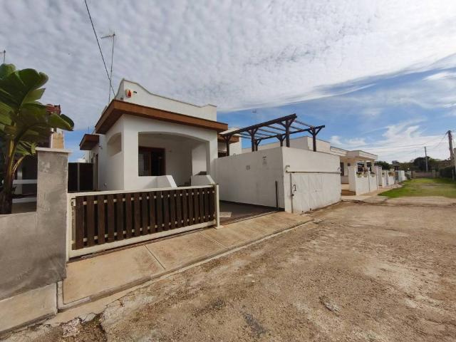 Villa Indipendente in vendita a Puglia, Lecce