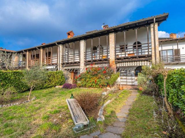 Villa Indipendente in vendita a Almenno San Salvatore, Lombardia