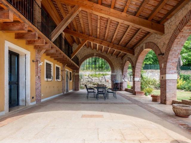 Villa Indipendente in vendita a Alonte, Veneto