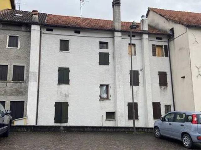 Villa Indipendente in vendita a Alpago, Pieve D'alpago