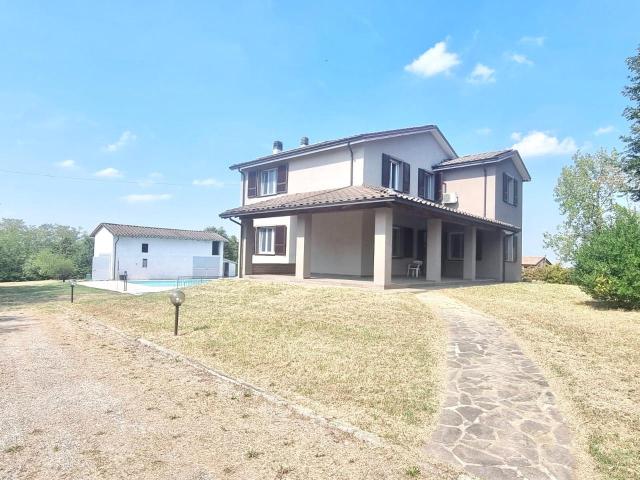 Villa Indipendente in vendita a Alseno, Reggio Emilia