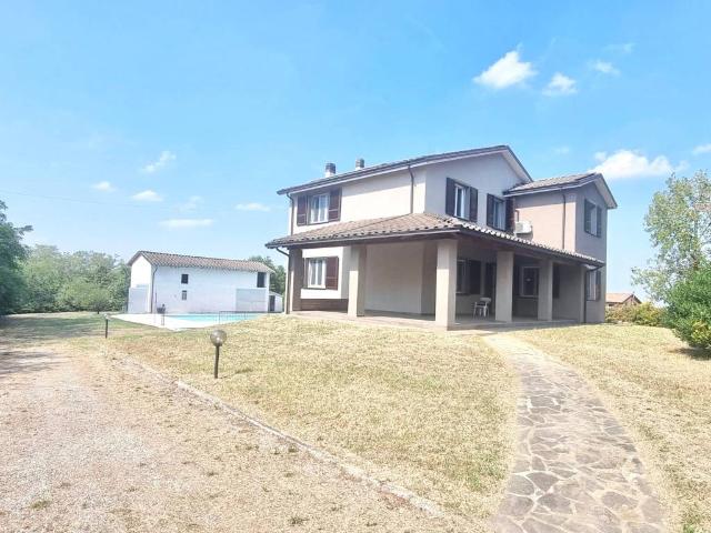 Villa Indipendente in vendita a Alseno, Reggio Emilia