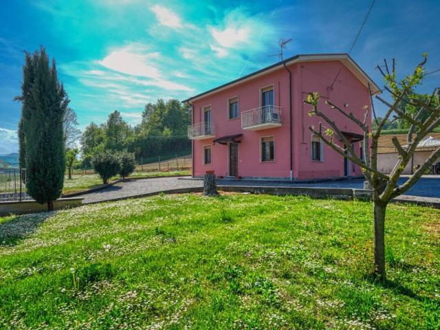 Villa Indipendente in vendita a Alseno, Reggio Emilia