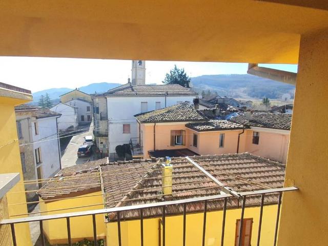 Villa Indipendente in vendita a Alta Val Tidone, Trebecco