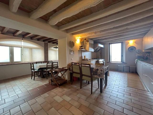 Villa Indipendente in vendita a Alta Val Tidone, Nibbiano