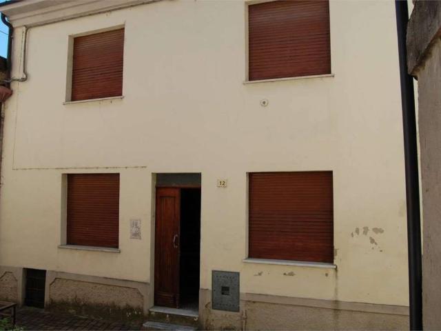Villa Indipendente in vendita a Alta Val Tidone, Caminata