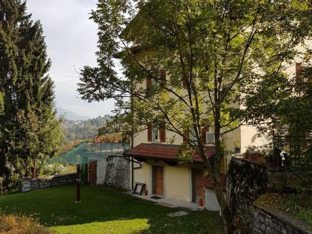 Villa Indipendente in vendita a Alta Valle Intelvi, Scaria