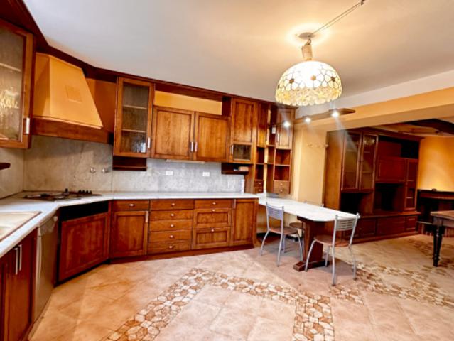 Villa Indipendente in vendita a Altare, Liguria